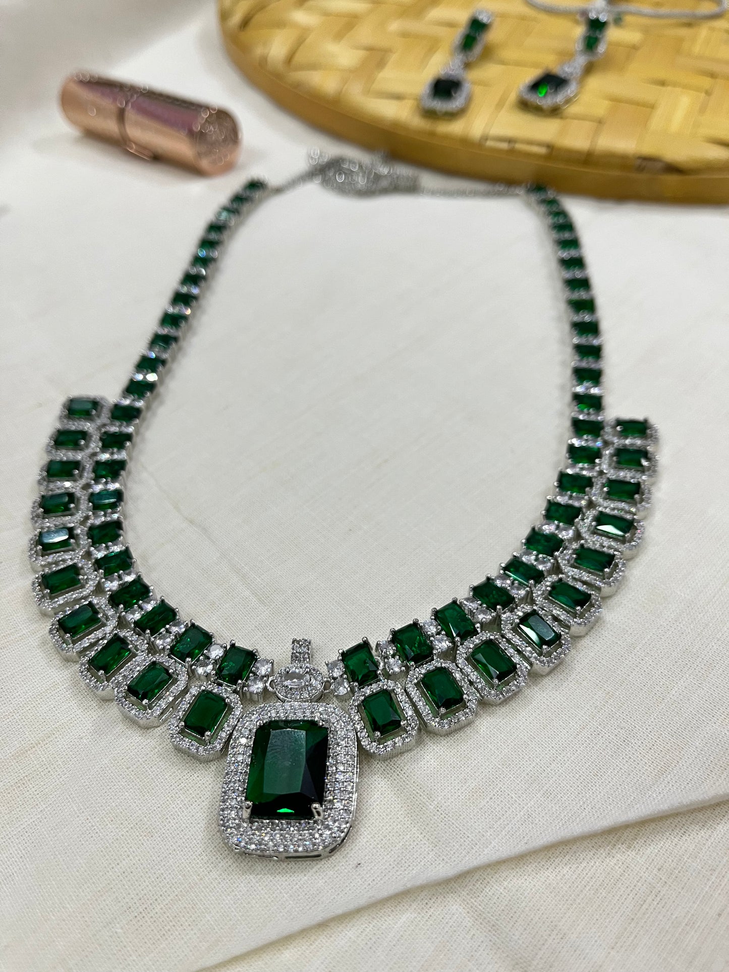 Emerald Long Necklace set - Jewelit