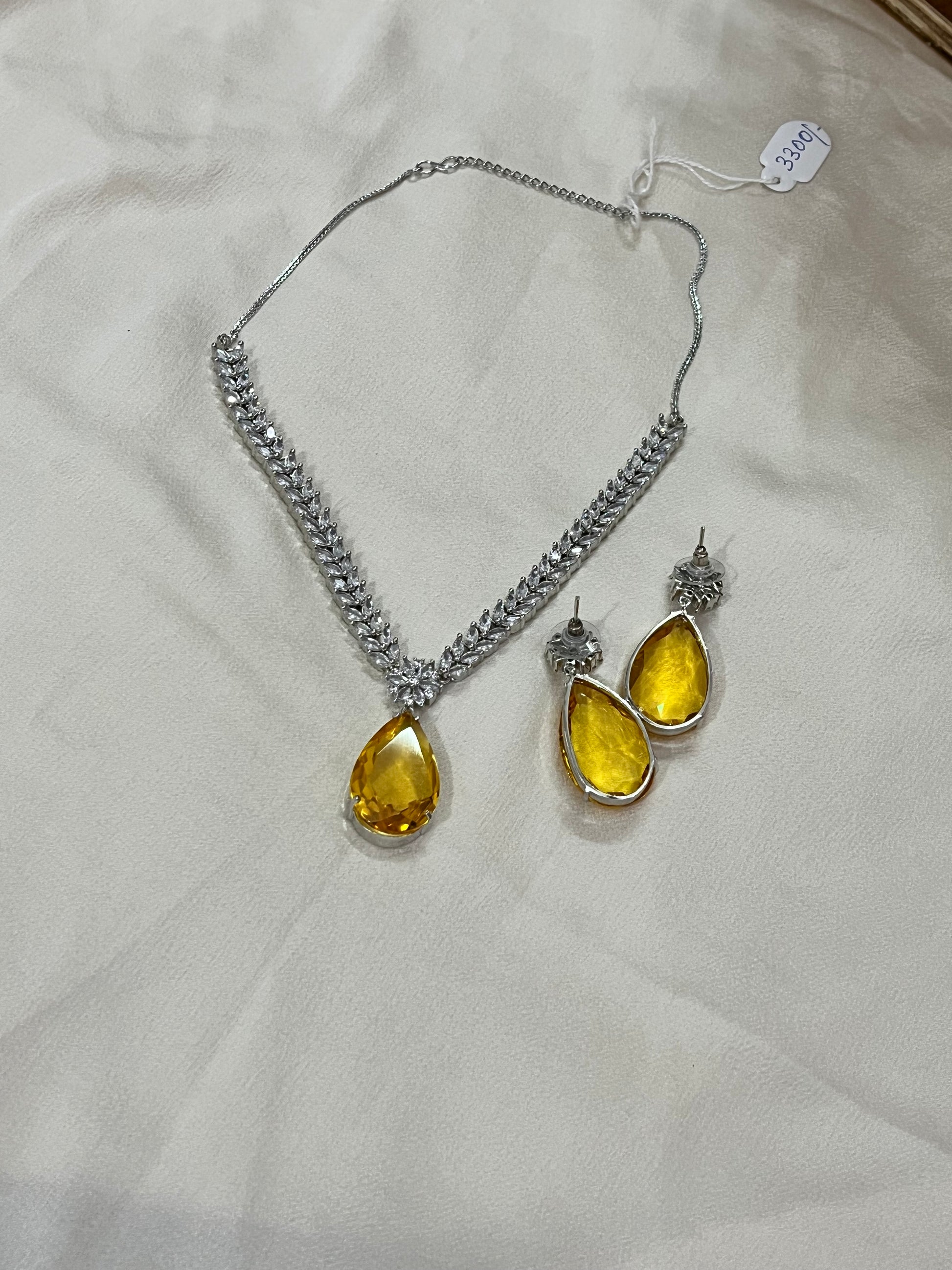 Citrine Tear Drop Necklace with Earrings - Jewelit