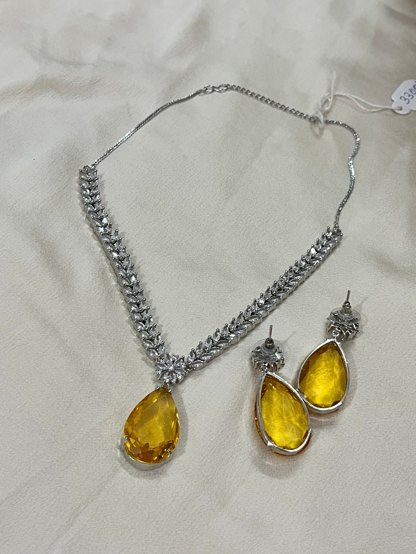 Citrine Tear Drop Necklace with Earrings - Jewelit